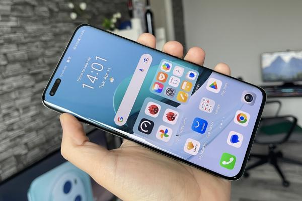 Honor Magic5 Pro: Display de-a dreptul strălucitor, care sparge recorduri și primul LTPO OLED pentru Honor