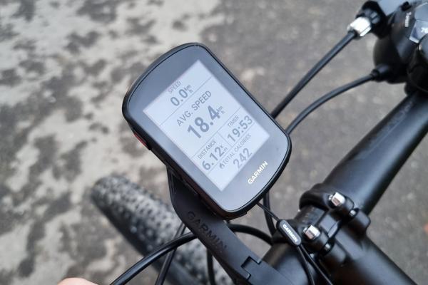 Prezentare Garmin Edge 840 - Ciclocomputer cu GPS precis, un adevărat antrenor digital pentru ciclistul din tine