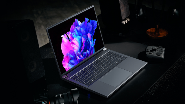 <b>Acer Swift X 16 (SFX16-61G) a debutat: Laptop conceput pentru editare foto-video, cu CPU AMD Ryzen din seria 7040 și grafică NVIDIA GeForce RTX 40</b>A avut loc un nou eveniment Next@Acer recent, iar în cadrul său a debutat prima bicicletă a companiei, ebii, dar și laptopuri puternice, evident. Compania a anunțat astfel Acer Swift X 16 (SFX16-61G), un laptop conceput pentru a scoate la iveală