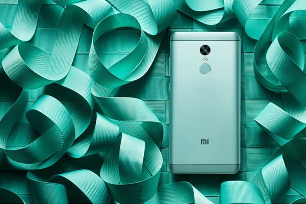 3 reduceri însemnate pentru produse Xiaomi, acum în stoc la GearBest.com; Două telefoane şi un amplificator WiFi la ofertă