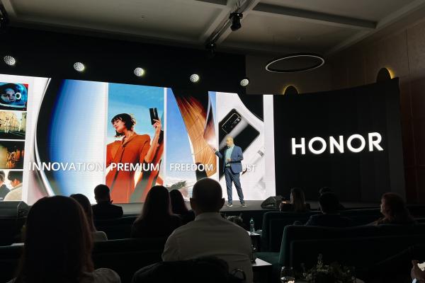 Brandul HONOR s-a lansat în România, cu 4 telefoane şi cu planuri mari