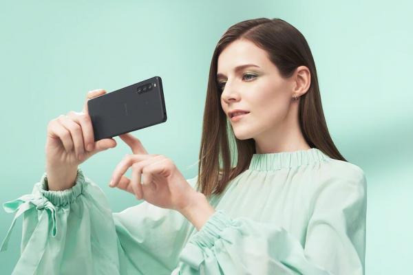Sony Xperia 10 IV este aici; Are ecran OLED, baterie mai mare decât predecesorul, în plus aduce și o cameră cu OIS