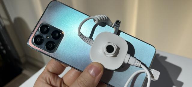 Honor X8 Hands on la debutul Honor în România: bătălia la baionetă pe piaţa 4G continuă 