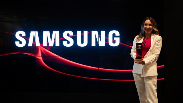 <b>Samsung Electronics câștigă premiul "Sustainability Innovation of the Year" pentru eforturile sale ecologice în zona de monitoare și panouri digitale</b>Prin intermediul unui comunicat de presă aflăm astăzi faptul că Samsung Electronics a câștigat recent premiul "Sustainability Innovation of the Year" în cadrul AV News Awards, pe data de 10 mai. Aceasta reprezintă o recunoaștere a inițiativei 