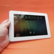 Review E-Boda Supreme XL400 Quad Core: performanță dezamăgitoare pentru un quad core, design interesant (Video - Concurs)