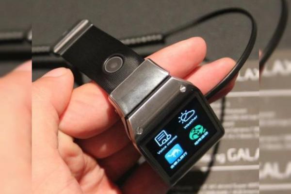 IFA 2013: Samsung Galaxy Gear, ceasul de companie al lui Note 3 si Note 10.1, Într-o experiență hands on, direct de la Berlin! (Video)