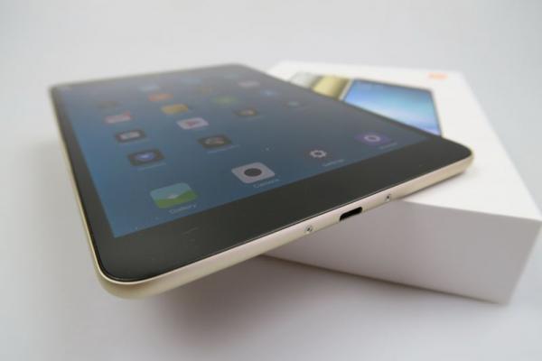 Xiaomi Mi Pad 2 Unboxing: scoatem din cutie cel mai nou iPad Mini killer chinez (Video)