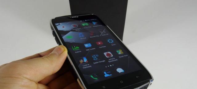 iHunt X200 Unboxing: un telefon rezistent la şocuri şi intemperii, cu design robust şi elegant (Video)
