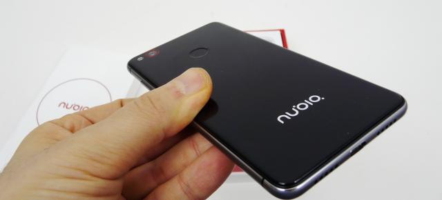 Nubia Z11 Mini Unboxing: telefon din metal şi sticlă scos din cutie, se dovedeşte compact (Video)