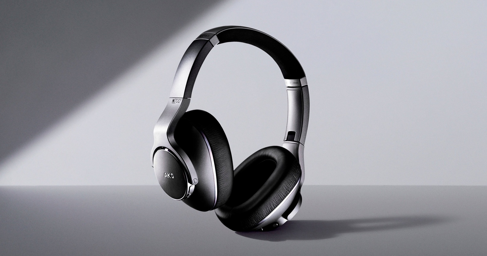 Samsung revine pe piața căștilor over-ear după aproape 10 ani? Galaxy Studio ar putea debuta alături de Galaxy S27