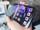 OPPO Reno13 F: Display-ul este OLED desigur, mare, luminos și totodată 120Hz