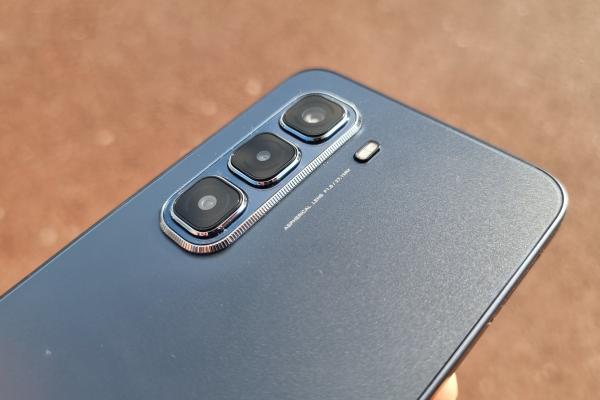 Infinix HOT 50 Pro 4G - Galerie foto Mobilissimo.ro