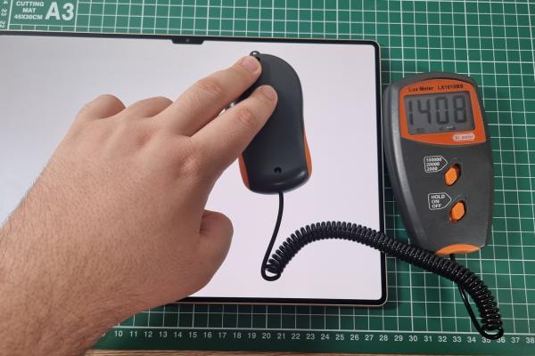 Huawei MatePad Pro 13.2 PaperMatte - Luminozitate display