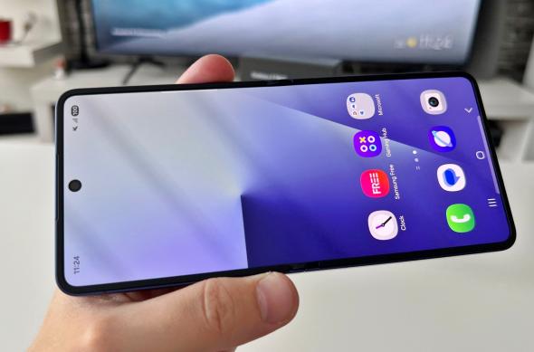 Samsung Galaxy Z Flip7 - Unboxing: Samsung-Galaxy-Z-Flip7-Unboxing_006.jpg