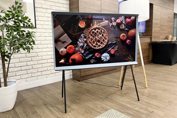Samsung The Serif 2022 - Fotografii evenimente