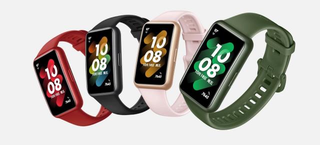Huawei Band 7 a sosit: brăţară de fitness cu senzor SpO2, NFC, autonomie de 14 zile
