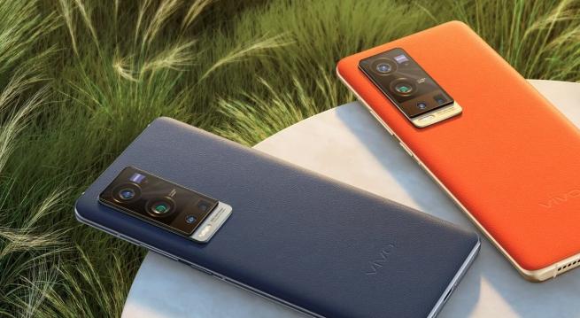 <b>vivo prezintă calea către "Cadrul Perfect" care are la bază parteneriatul unic cu ZEISS</b>După cum bine știți, vivo este un pionier al smartphone-urilor ce s-au făcut remarcate prin camerele foto livrate, iar recent compania și-a adăugat în portofoliu parteneriatul cu ZEISS. Acest parteneriat alături de filosofia "camera pe primul loc"