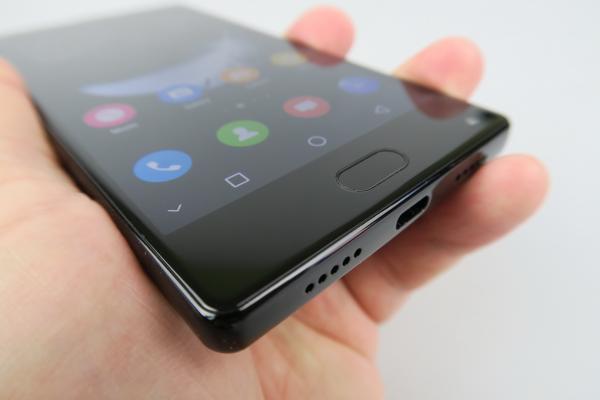 Bluboo S1: Multimedia cu bas bun şi volum peste Galaxy S8