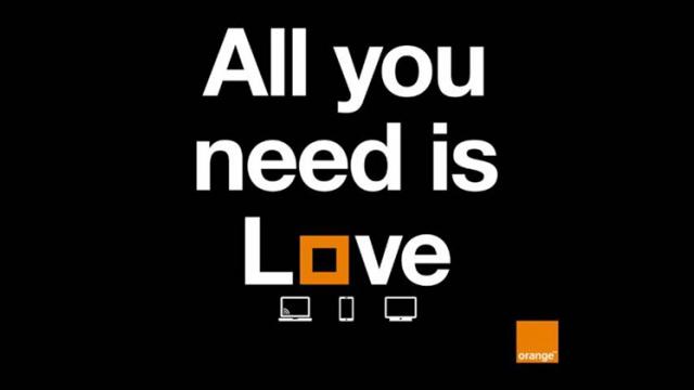 <b>Orange Love este Internet, televiziune şi mobil într-un singur pachet, de la 8 euro pe lună</b>Cei de la Orange România anunță astăzi lansarea pachetului de servicii numit Orange Love, acesta conținând internet, televiziune și beneficii pe mobil la un loc. Costă doar 8 euro pe lună și există opțiuni pentru întreaga familie în cazul în care vreți