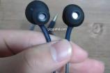 s8-akg-earphones-2.jpg