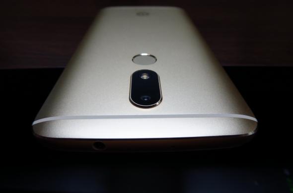 Motorola Moto M - Fotografii Hands-On: Motorola-Moto-M_030.JPG
