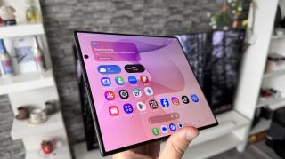 Samsung Galaxy Z Fold8 Ultra: Software croit pentru ecran mare, Android 17 și o suită Galaxy AI care îți ghicește mișcările