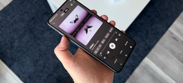 Motorola edge 70 Max: Acustică stereo onestă, acompaniată de Dolby Atmos