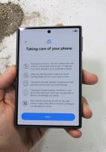 Galaxy Z Fold8 trece testul JerryRigEverything; „ecranul din titan” are însă o limită importantă
