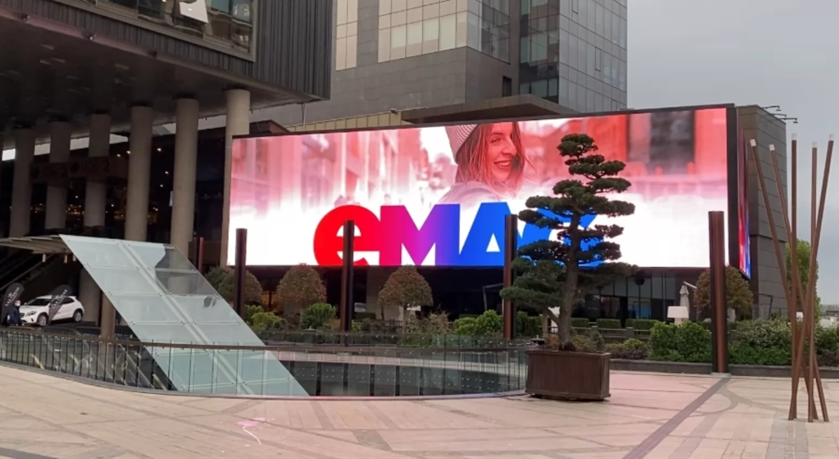 Comisia Europeană aprobă preluarea integrală a eMAG; Naspers devine unic acționar al gigantului românesc de e-commerce
