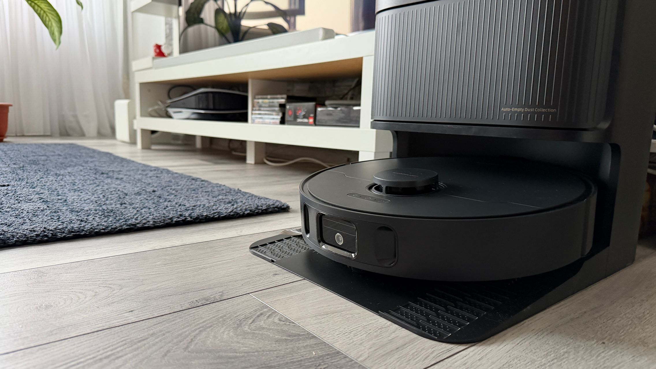 Dreame L40 Ultra CE Review: Aspiratorul robot care dă reset la curățenie și aduce mai mult timp pentru relaxare, fără daună bugetului de vacanță