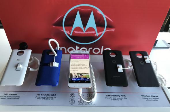 Motorola Mod: JBL SoundBoost 2: Lansare-Motorola-Moto-Z2-Play-in-Romania_022.jpg
