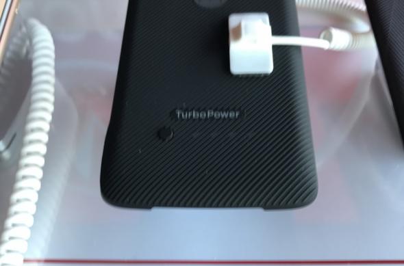 Motorola Mod: TurboPower & Moto Style Shell: Lansare-Motorola-Moto-Z2-Play-in-Romania_024.jpg