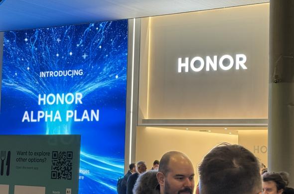 MWC 2025 - Standul HONOR: Photo 03.03.2025, 08 50 13.jpg