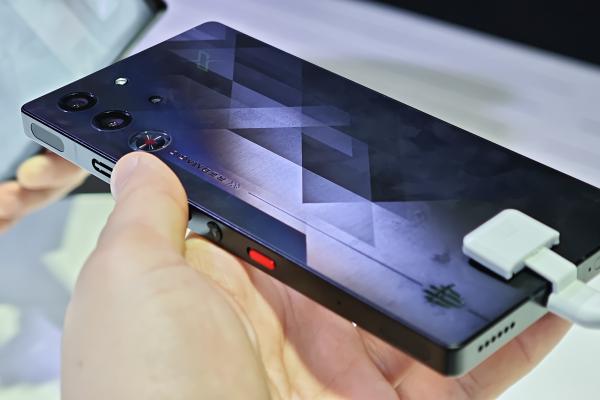 Nubia RedMagic 10 Pro la MWC