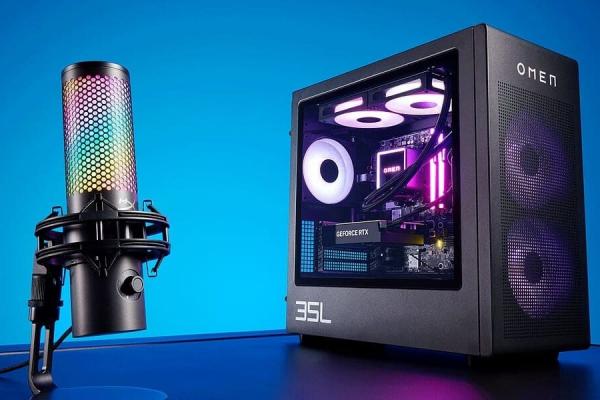 OMEN 35L, primul PC de gaming personalizabil, și accesoriile HyperX de la HP la Gamescom 2024