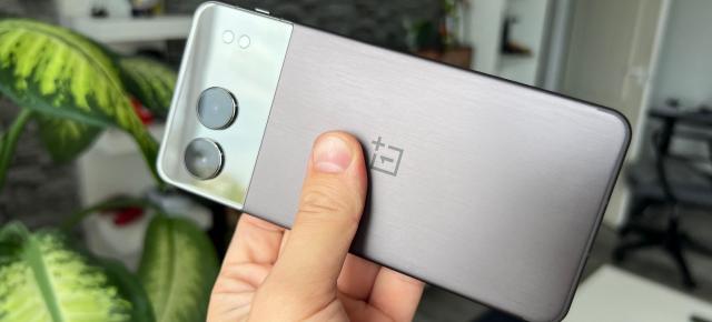 OnePlus Nord 4 nu e tocmai ușor de reparat; Iată disecția sa (Video)