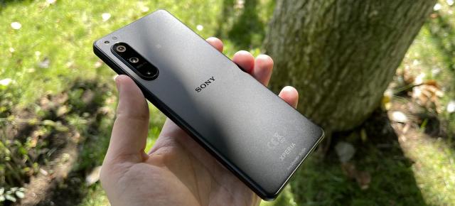 Sony Xperia 5 IV: Design gândit de Sony pentru fanii Sony, încăpăţânarea niponă în acţiune