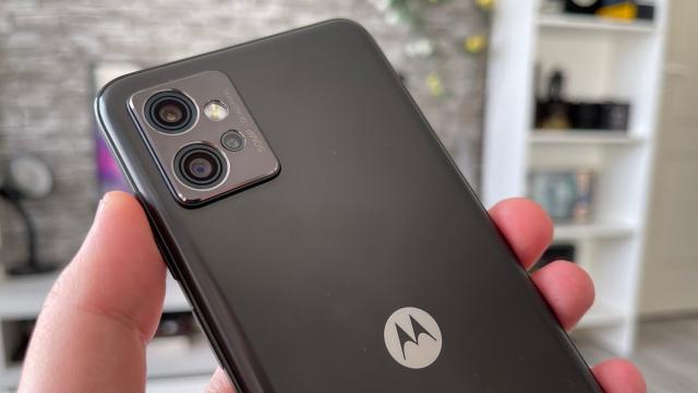 <b>Noile telefoane Motorola Moto G13 și Moto G23 sunt certificate de FCC, având baterie de 5000 mAh</b>La o zi distanță de la introducerea telefoanelor Moto X40 și Moto G53, aflăm detalii despre alte două modele care ar putea debuta până la final de an. Acestea sunt cunoscute drept Motorola Moto G13 și Moto G23, iar numele ne sugerează 