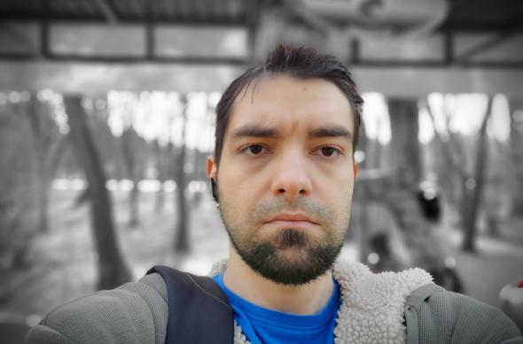 Fotografii de tip selfie făcute cu Samsung Galaxy Z Flip: 20200218_145732.jpg