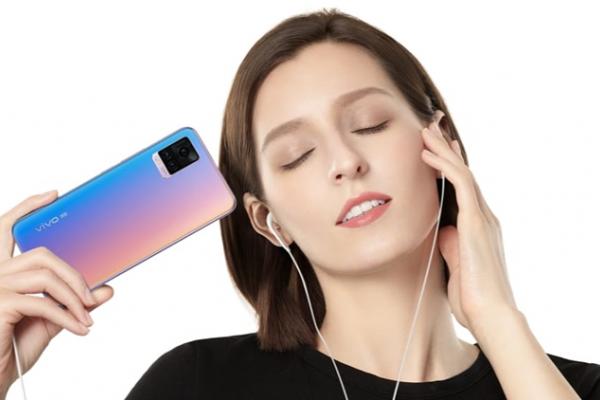 Vivo S7 - cel mai subțire smartphone 5G este acum oficial; Are doar 7.39mm în grosime și vine cu baterie de 4000 mAh