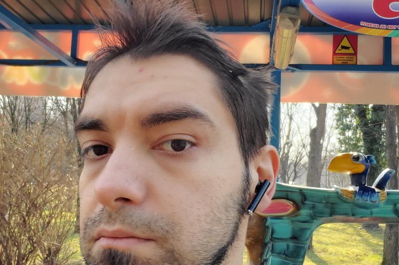 Fotografii de tip selfie făcute cu Samsung Galaxy Z Flip: 20200218_145726.jpg