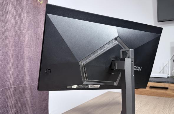 AOC Agon Pro AG276QZD2 - Unboxing: Photo 06.12.2025, 18 56 59.jpg