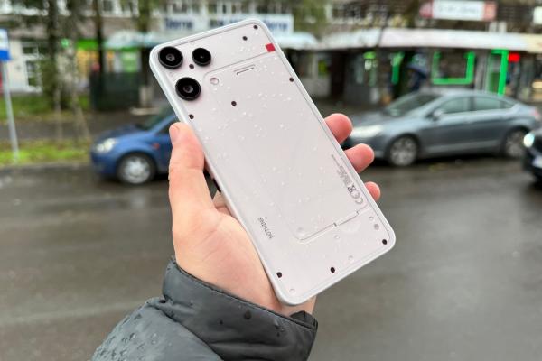 Nothing Phone (3a) Lite: Benchmark-uri conforme numelui, dar mai bine decât un Galaxy A36