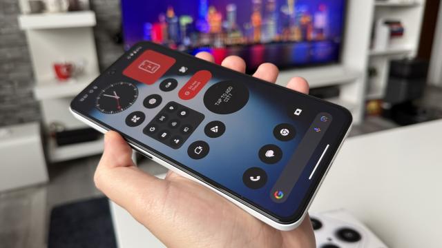 <b>Nothing Phone (3a) Lite: Nothing OS 3.5 aduce customizare, zonă de librărie AI Essential Space cu buton dedicat</b>Pe partea software dăm de Nothing OS 3.5 bazat pe Android 15 și cu promisiunea unei experiențe complete Nothing - adică expresivitate, un UI smart și expresiv. Este și despre widget-uri, aplicații Nothing, funcții inteligente, tool-uri 