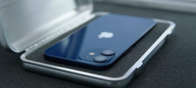Apple ajustează producția de telefoane în primul trimestru al anului 2021; Producția lui iPhone 12 Mini redusă cu 2 milioane de unități