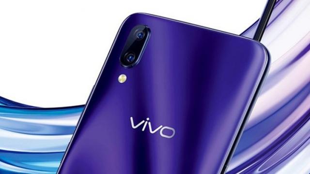 <b>Vivo S9 are debutul programat pe 6 martie și va fi primul telefon din lume cu CPU Dimensity 1100</b>Prima lună a anului 2021 ne-a adus și lansarea noilor procesoare MediaTek Dimensity 1100 și Dimensity 1200, soluții dezvoltate pe seama procesului de 6nm și echipate cu modem 5G. Astăzi aflăm că primul telefon 