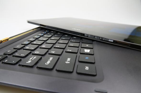 Unboxing Acer Aspire Switch 12 S (conținutul cutiei): Acer-Aspire-Switch-12-S_034.JPG