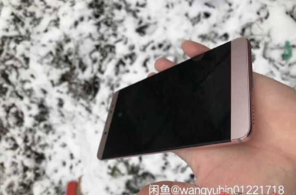 LeEco Le X920 - Fotografii oficiale: LeEco-LE-X920-leaked-images (4).jpg