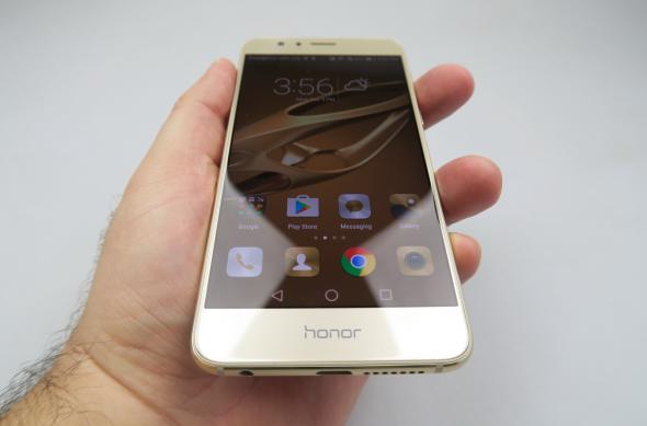 Huawei Honor 8 - Galerie foto Mobilissimo.ro: Huawei-Honor-8_039.JPG