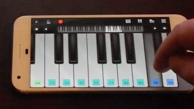 <b>Telefoanele Google Pixel ar avea probleme cu acustica: sunetele se aud foarte distorsionat la volum maxim</b>Se pare că nici smartphone-urile Pixel și Pixel XL nu scapă de probleme, telefoanele de față având ceva de furcă cu acustica atunci când volumul este setat la maxim - moment în care sunetele se aud foarte distorsionat. Acest lucru a fost descoperit de